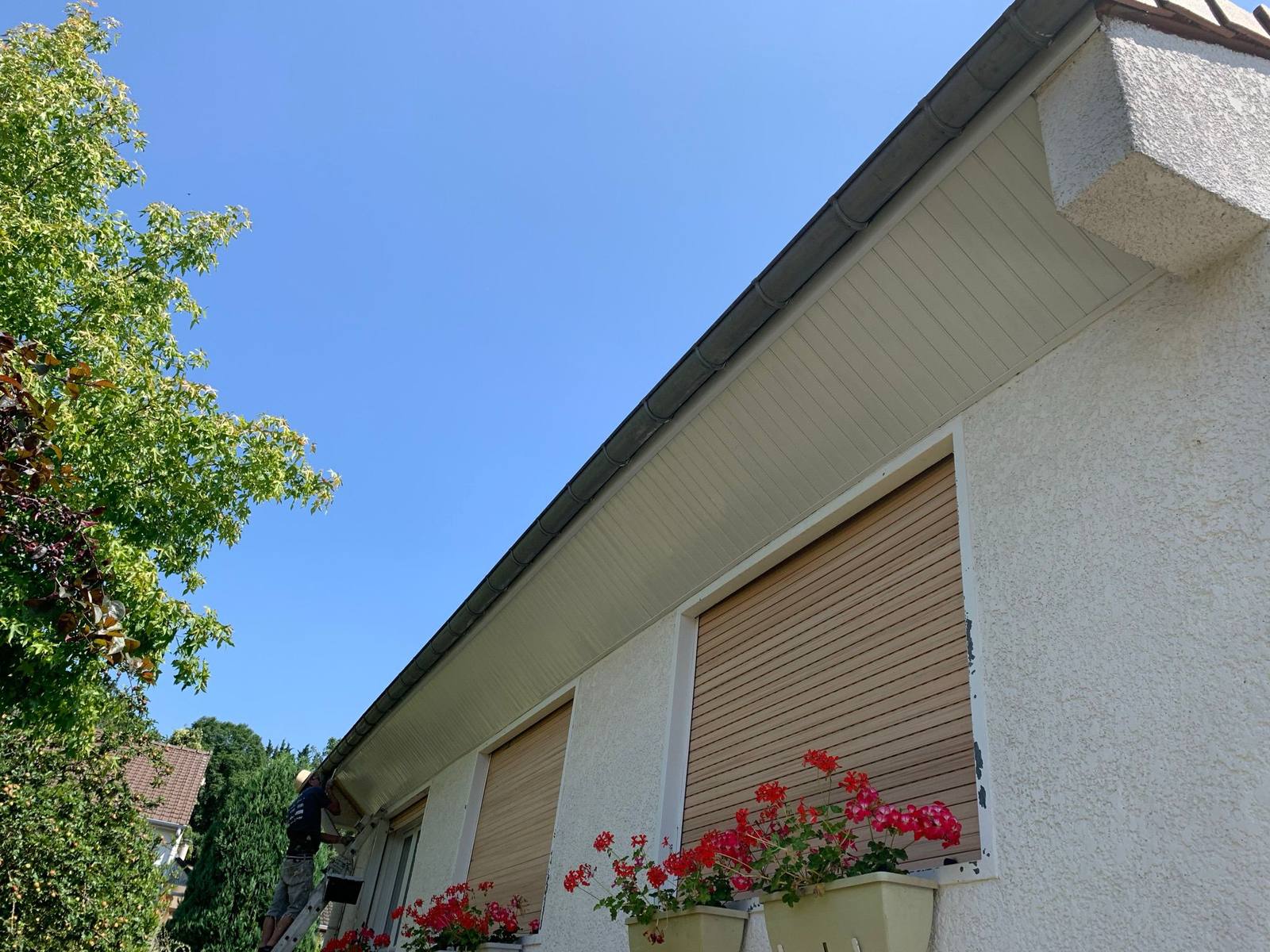 Pavillon pisciacais avec façade à rénover.